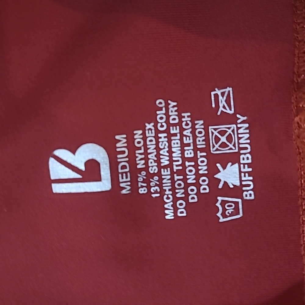 BuffBunny Size Medium Rust Coloured Capri Leggings - Picture 2 of 6